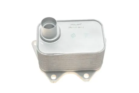 Радіатор масляний VW T5/T6 2.0 TSI 11- (теплообмінник) ADLER 06J117021J