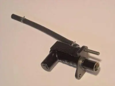 Цилиндр сцепления главный MAZDA 6 2,0Di 02-07 (Выр-во) AISIN QZ-050