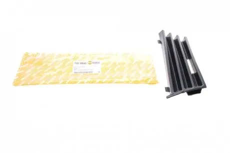 Захист петлі буксирувальної MB E-class (W210) 95-03 AUTOTECHTEILE 120 8892