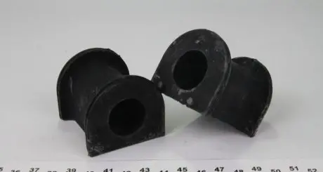 Втулка стабилизатора (переднего) VW T5 03-/T6 15- (d=24mm) (4110.06) AUTOTECHTEILE 341 1006