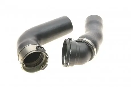 Патрубок интеркулера BMW 5 (E60)/6 (E63) 3.0D 04-10 M57 BOGAP B1711124
