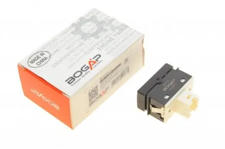 Кнопка стеклоподъемника (R) BMW 3 (E36) 93-98 BOGAP B7339111