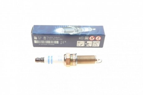 Свеча зажигания YR7SII33U IRIDIUM (KIA OPTIMA 2.0 12-) (выр-во) BOSCH 0 242 135 548