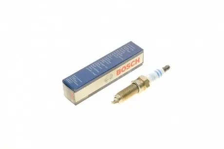 Свічка запалювання YR6TII330T IRIDIUM (VAG 3.2, 3.6 FSI) BOSCH 0 242 140 528