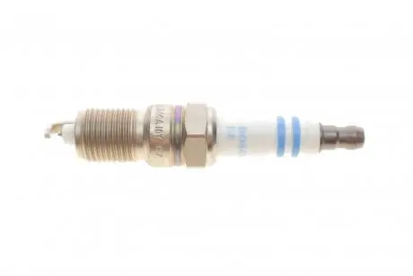 Свiчка запалювання BOSCH 0 242 225 611