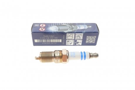 СВІЧКА HR7DII33V - кратн. 10 шт BOSCH 0 242 236 594