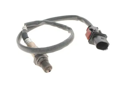 Лямбда-зонд (кількість дротів 5, 670мм) FORD C-MAX II, FOCUS III, FOCUS III/HATCHBACK, GRAND C-MAX, TOURNEO CONNECT V408 NADWOZIE WIELKO, TRANSIT CONNECT V408/MINIVAN 1.0/1.6/2.0D 02.12- BOSCH 0258017467