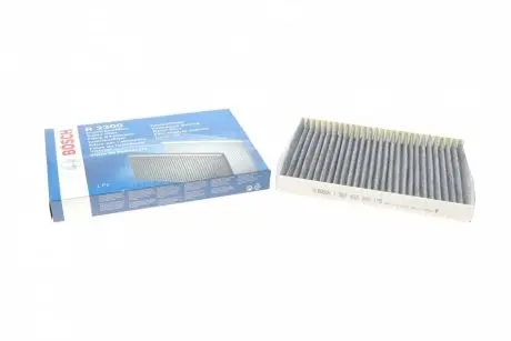 Фільтр салона VW Golf IV/Skoda Octavia/Audi A3 1.0-3.2 92-10 (вугільний) BOSCH 1 987 432 300