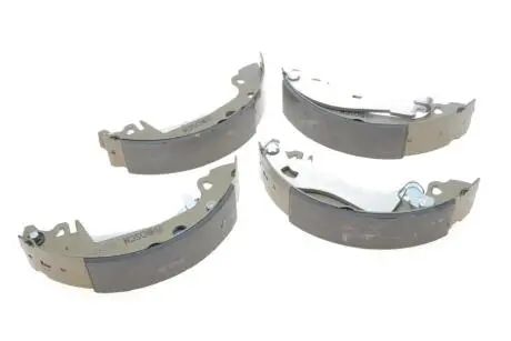 Колодки гальмівні (задні) Peugeot 305 82-90 (барабанные) (228x42) BOSCH F 026 004 546