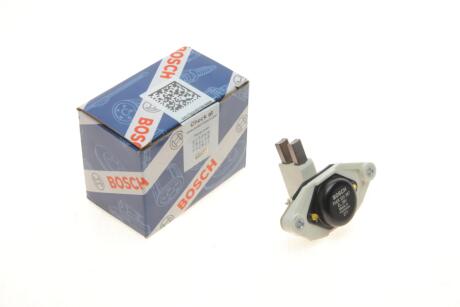Реле-регулятор напряжения BOSCH F 04R 320 367