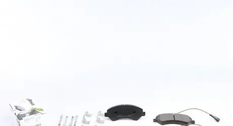 Колодки гальмівні (передні) Citroen Jumper/Fiat Ducato/Peugeot Boxer 2.0-3.0HDi 06-R16(з датчиком) BRECK 24467 00 703 20
