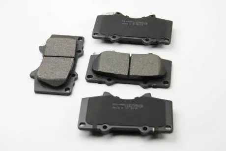 Тормозные колодки пер. Toyota Land Cruiser/Hilux VII/Lexus GX/ MITSUBISHI PAJERO 01- (sumitomo) BREMSI BP3139