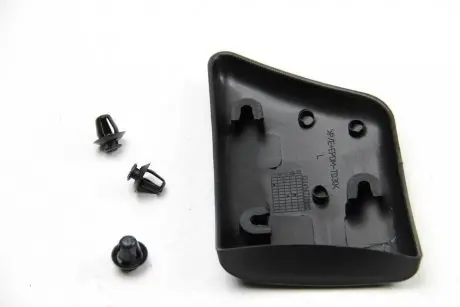 Молдинг переднього крила Berlingo/Partner 02-08 BSG BSG 70-926-002