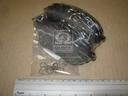 Колодки гальмівні передні дискові Toyota Auris (12-) CHAMPION 573440CH