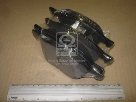 Колодки гальмівні передні дискові FORD C-MAX II CHAMPION 573753CH
