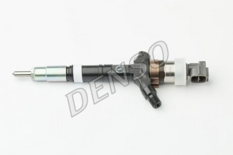 Форсунка паливна DENSO DCRI100750