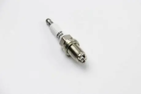 Свічка запалювання Citroen/Opel/Peugeot/Renault/VW DENSO K20PBR