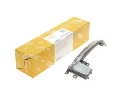 Повторитель поворота на зеркало Audi A3/A4 03-15(R) DPA 89491786602