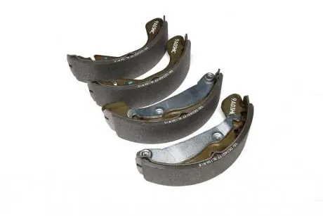 Тормозные колодки задние GM 93747045