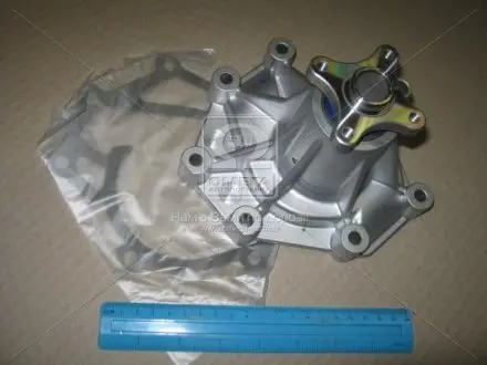 Насос водяной HYUNDAI H1 01- SORENTO 2.5TDI (выр-во) GMB GWHY-70A