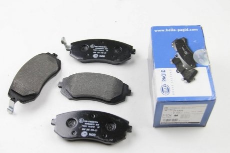 Тормозные колодки пер. Subaru Impreza 02-/Forester 02- (akebono) HELLA 8DB355010-211