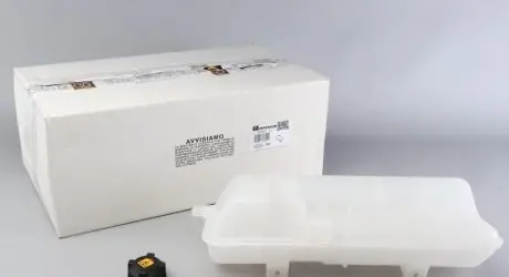 Бачок розширювальний Citroen Jumper/Peugeot Boxer 94- (з кришкою) IMPERGOM 44460