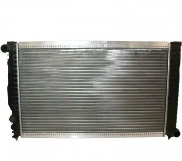 Радиатор охлаждения A4/A6/Passat 97-05 2.4i/2.8i/2.5TDI (632x398x32) JP GROUP 1114204300