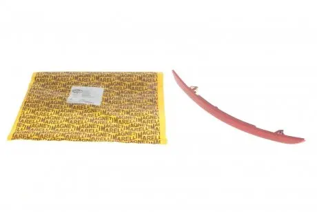 Световозвращатель бампера (заднего) Fiat 500X 14- (R) MAGNETI MARELLI 715106088000