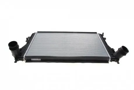 Радіатор інтеркулера VW Caddy III/IV 1.6/2.0 TDI 10- MAHLE / KNECHT CI 207 000S
