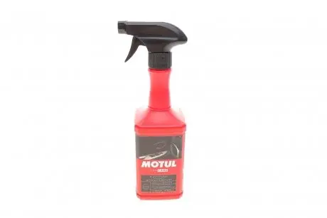 Средство для чистки пластика (приборной панели) CAR CARE Plastics Clean (500мл) 110156 MOTUL 850156