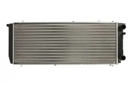 Радиатор охлаждения AUDI 100 (C3) (82-) 1.8 (выр-во) NISSENS 604201