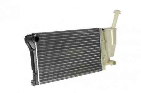 Радiатор NISSENS 617845