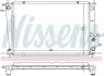 Радиатор охлаждения HYUNDAI H1, H200 (выр-во) NISSENS 67039 (фото 1)