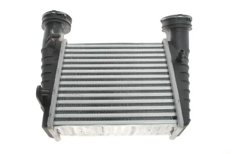 Радіатор інтеркулера VW Passat 1.9/2.0 TDI 00-05 NRF 30138A