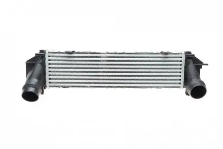 Радиатор интеркулера BMW 5 (F10/F11) 10-17 NRF 30965