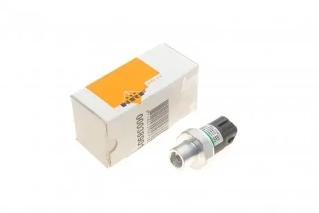 Датчик тиску кондиціонера Audi A4/A6/ VW Passat 96-05 NRF 38901