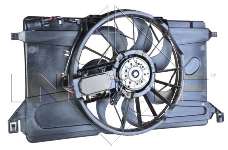 Вентилятор радиатора Ford Focus 1.4/1.6 04-12/Mazda 1.3/1.6 03-09 (с диффузором) NRF 47266