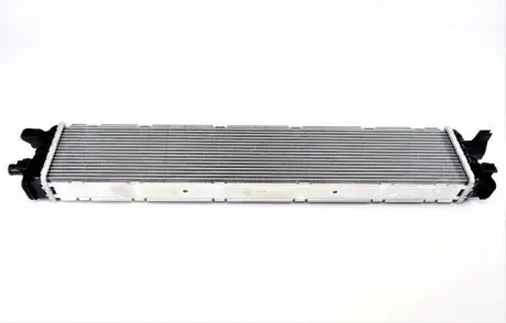 Радіатор охолодження Audi A4-A8 2.0D-4.0 07-18 NRF 50037