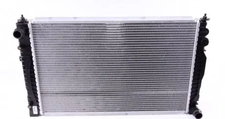Радиатор охлаждения VW Passat 96- NRF 539504