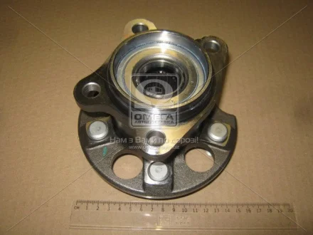 Маточина колеса TOYOTA Lexus RX300/330/350/400h задн. (-ESSENCE) PMC HCMF-012