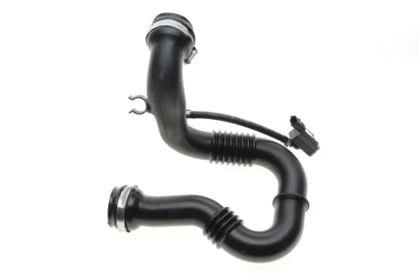 Рукав воздухозаборник резиновый. RENAULT 8201068612