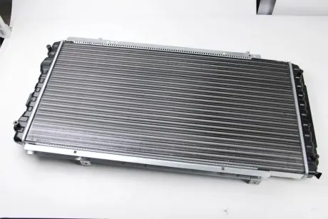 Радіатор THERMOTEC D7P001TT