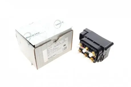 Клапан пневмоподвески MB S-class (W221) 05-13 TRUCKTEC 02.30.408