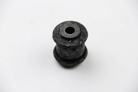 Сайлентблок рычага VW Jetta, Passat (06-)/Audi Q3 (15-18)/Skoda Octavia, Superb (08-13), Yeti (10-18) VAG 1K0407182