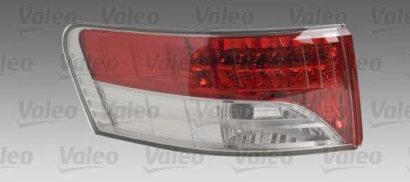 Ліхтар задній Лів (зовнішн, LED) TOYOTA AVENSIS T27 Універсал 11.08-01.12 Valeo 043962