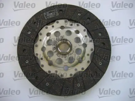 Комплект зчеплення MERCEDES Vito "2,0 "96-03 Valeo 826531