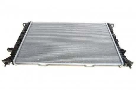 Радіатор охолодження AUDI 2.0 TFSi MT Van Wezel 03002292
