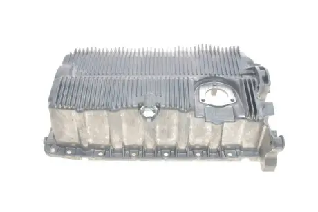 Піддон масляний з отвором під датчик VW Caddy (04-08), Golf (05-07), Jetta (06-08), Passat (06-07) / Audi A3 (04-08) Vika 11030344601