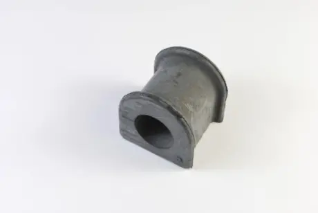 Подушка стабілізатора задн Лів/Прав (23мм) TOYOTA CAMRY, COROLLA, LAND CRUISER 100, LAND CRUISER PRADO 1.8-4.7 01.98-04.17 YAMATO J72076YMT (фото 1)